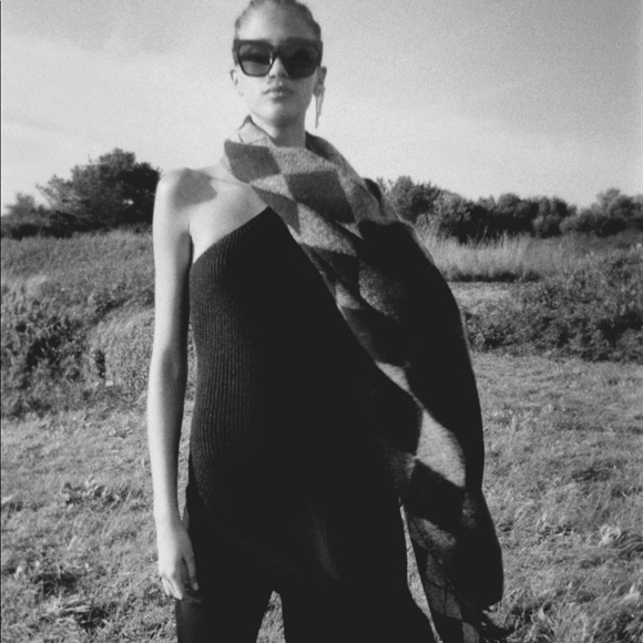 {Zara} Asymmetric Sleeve Knit Tunic Dress - Picture 9 of 13